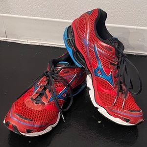 Mizuno Men's Wave Creation 13 Running Shoe Mens size 13